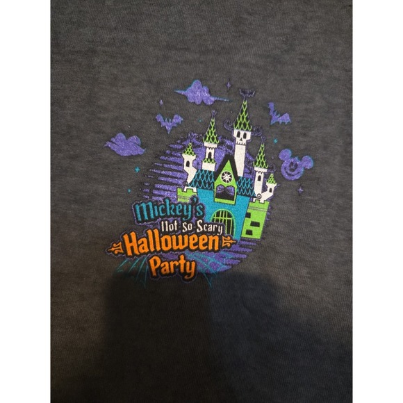 Disney Mickey Vampire Shirt, Unisex XL Magic Kingdom Halloween Top, Glow in Dark - Picture 6 of 7